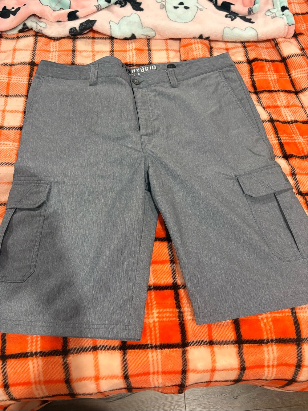 BKE Men's Gray Hybrid Cargo Shorts